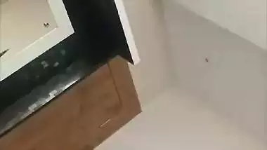 Mature mom boobs show caught by incest son viral clip