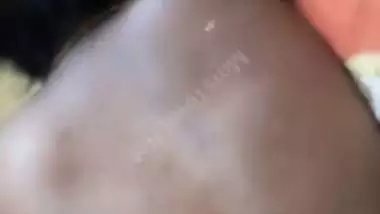 Mature Tamil wife kissing and naked body showing MMS