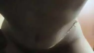 Hot sex MMS of a lady sucking a cock before riding it
