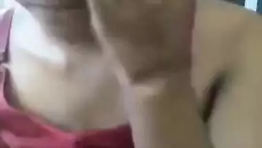 Slim Bangladeshi Bhabhi exposes bush in XXX video for her XXX lover