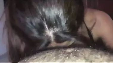 Aged bhabhi satisfies her spouse with a good blowjob
