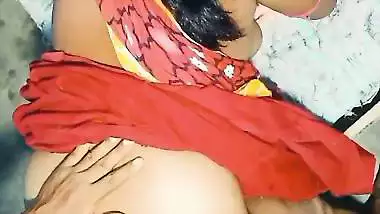 Desi slut housewife hairy pussy fucking with moans