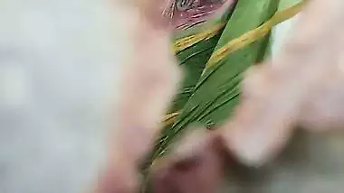 Mature MILF nude bath through hole on wall viral MMS