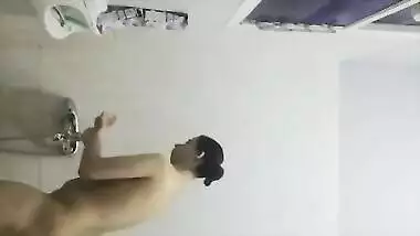Desi sexy bhabi In bathroom