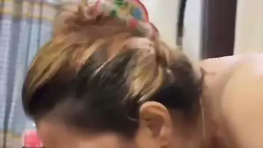 Smoking with blowjob by brown haired desi girl viral MMS